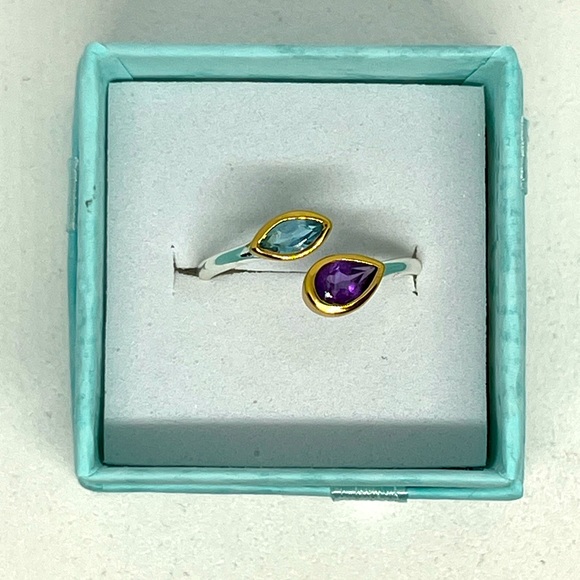 STERLING SILVER & 18K GOLD PLATED RING WITH SWISS-BLUE TOPAZ & AMETHYST - Picture 3 of 7